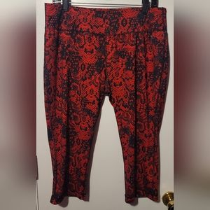 Large Danskin Fitted Bottoms